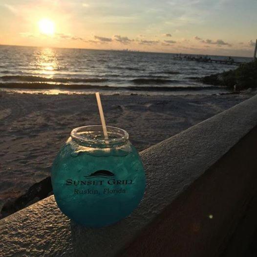 Sunsetview Studio116 Beach Steps Away Pool Wifi ラスキン エクステリア 写真
